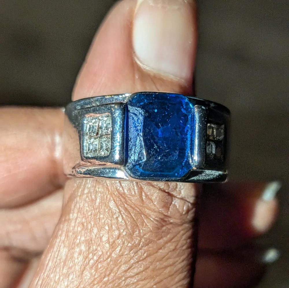 Men's Elegant Ring with Blue Gemstone Sz 10